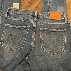 Levi high rise skinny jeans